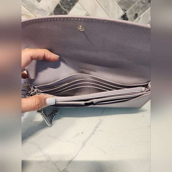 NWT Michael Kors Juliana Large Flap Wallet Lilac Color Leather with Silver Chain - Picture 6 of 8